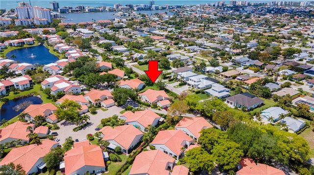 522 Beachwalk CIR, Naples, FL 34108