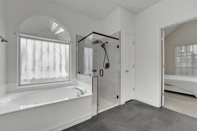 204 Springpark Drive, Arlington, TX 76014