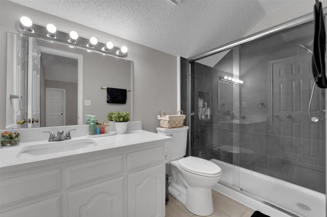 204 Springpark Drive, Arlington, TX 76014
