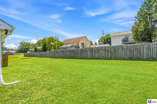 107 Clover Court, Radcliff, KY 40160