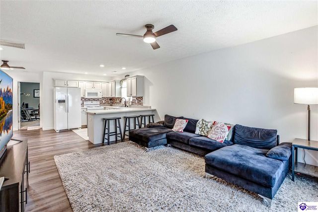 107 Clover Court, Radcliff, KY 40160