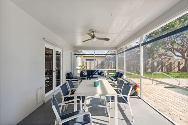 428 SE 2nd Street, Deerfield Beach, FL 33441