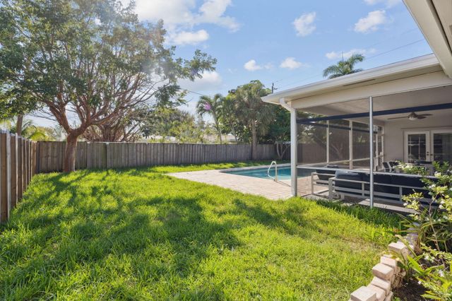 428 SE 2nd Street, Deerfield Beach, FL 33441