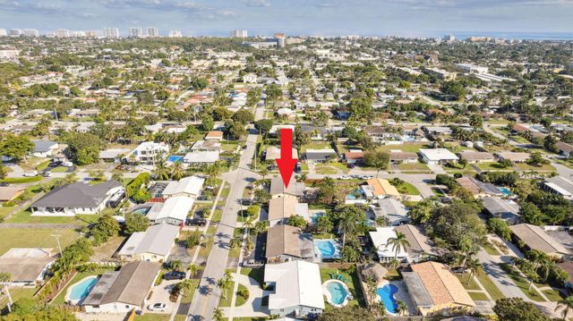 428 SE 2nd Street, Deerfield Beach, FL 33441