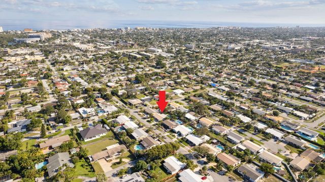 428 SE 2nd Street, Deerfield Beach, FL 33441