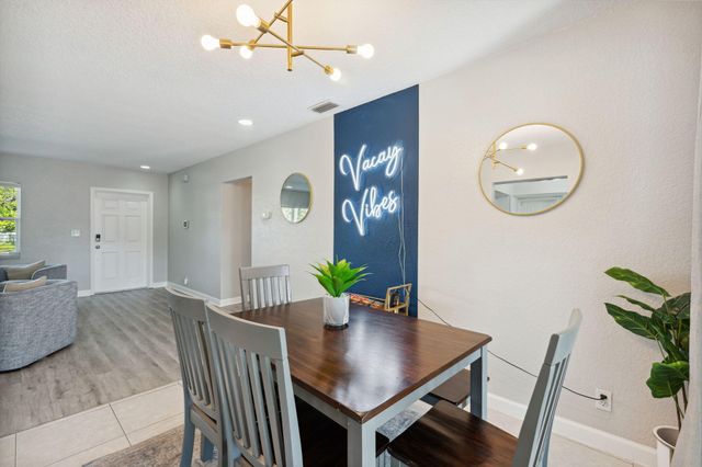 428 SE 2nd Street, Deerfield Beach, FL 33441