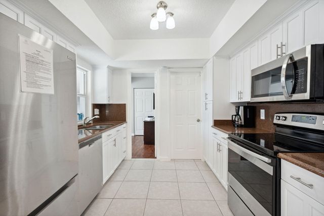 428 SE 2nd Street, Deerfield Beach, FL 33441