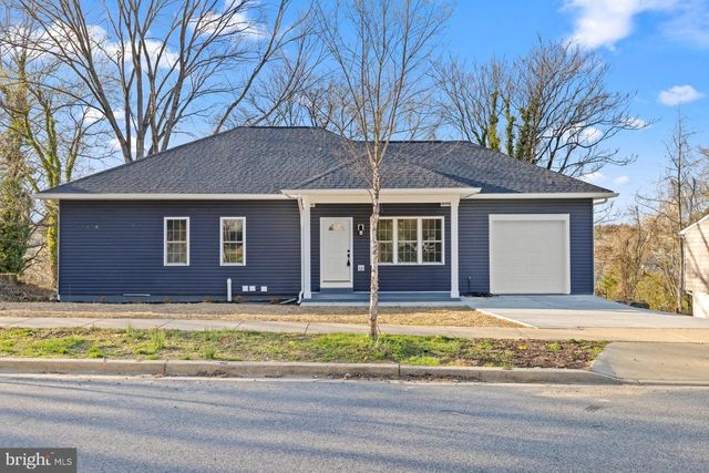 2208 PIERMONT DR, Fort Washington, MD 20744