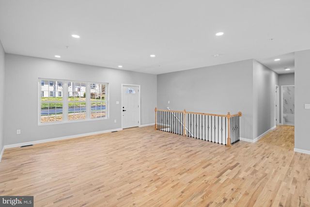2208 PIERMONT DR, Fort Washington, MD 20744