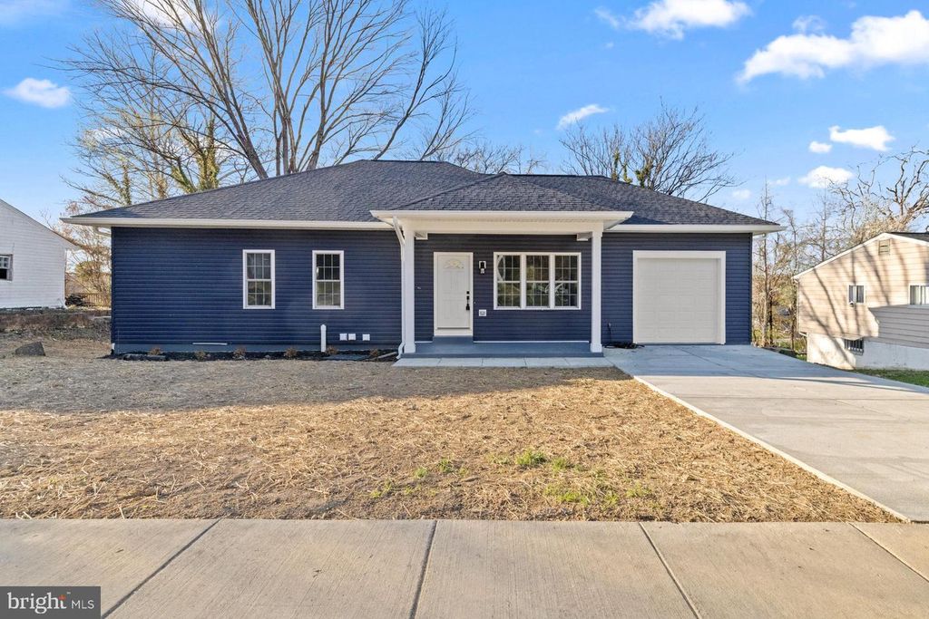 2208 PIERMONT DR, Fort Washington, MD 20744