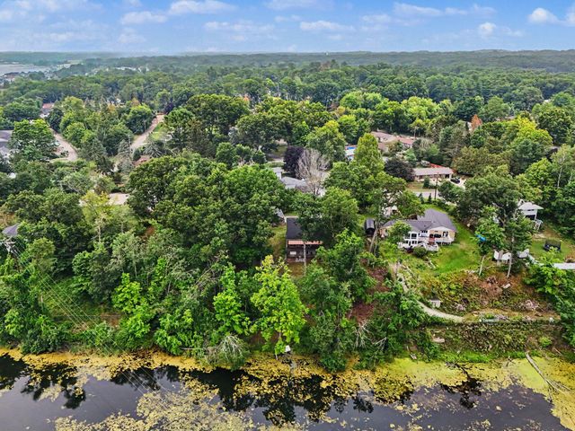 217 Pinecrest Road, Whitehall, MI 49461