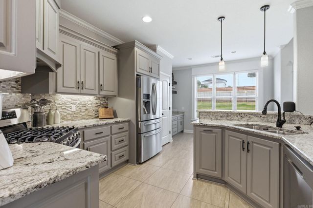 9709 Cliffside Drive, Sherwood, AR 72120