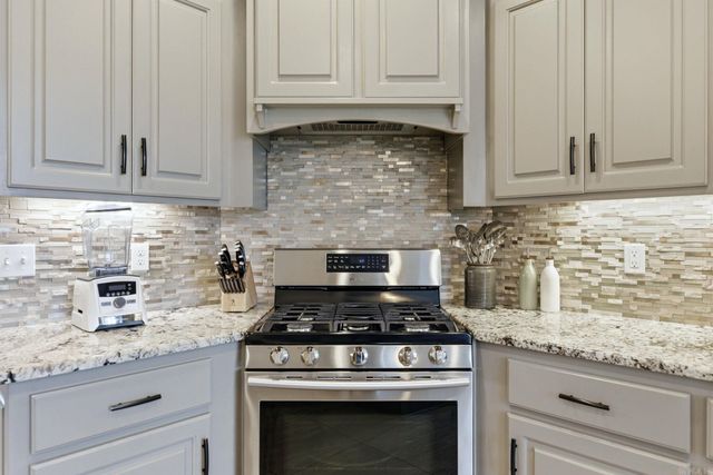 9709 Cliffside Drive, Sherwood, AR 72120