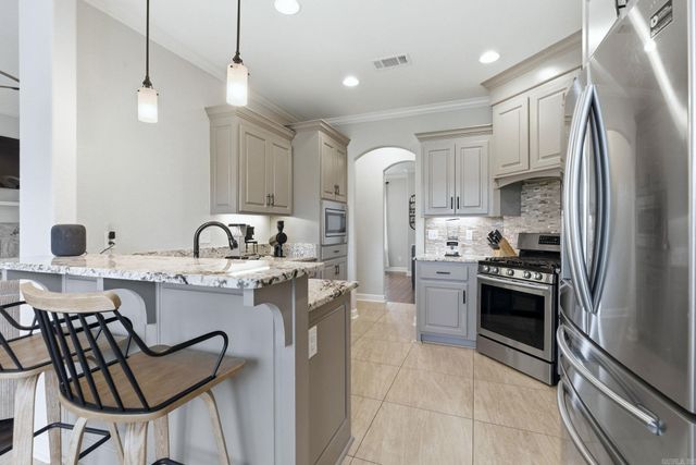 9709 Cliffside Drive, Sherwood, AR 72120