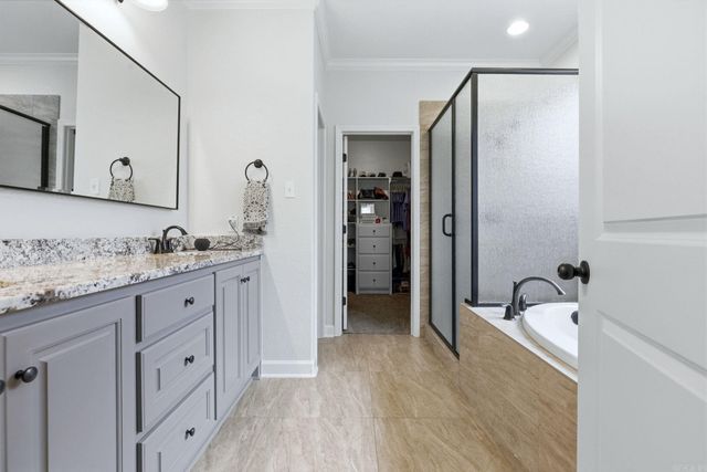 9709 Cliffside Drive, Sherwood, AR 72120