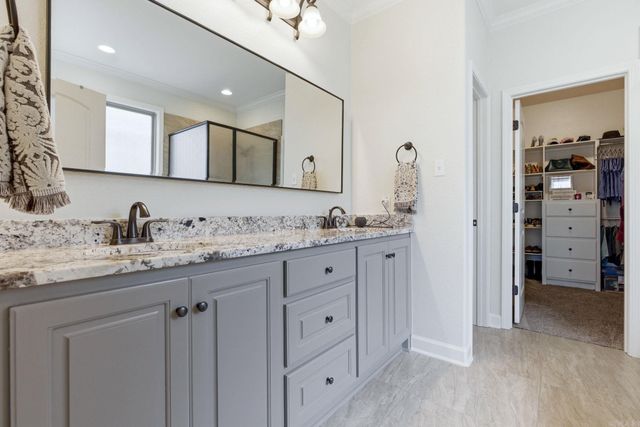 9709 Cliffside Drive, Sherwood, AR 72120