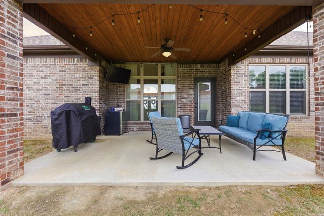 9709 Cliffside Drive, Sherwood, AR 72120