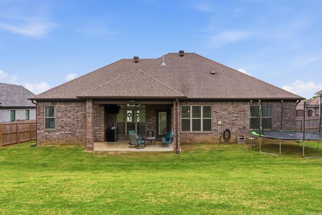 9709 Cliffside Drive, Sherwood, AR 72120