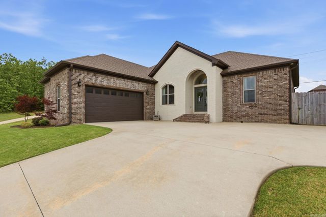 9709 Cliffside Drive, Sherwood, AR 72120