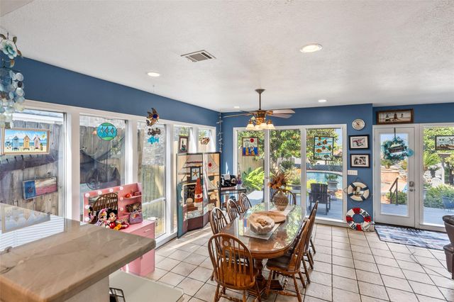 21039 Flaming Arrow Trail, Crosby, TX 77532