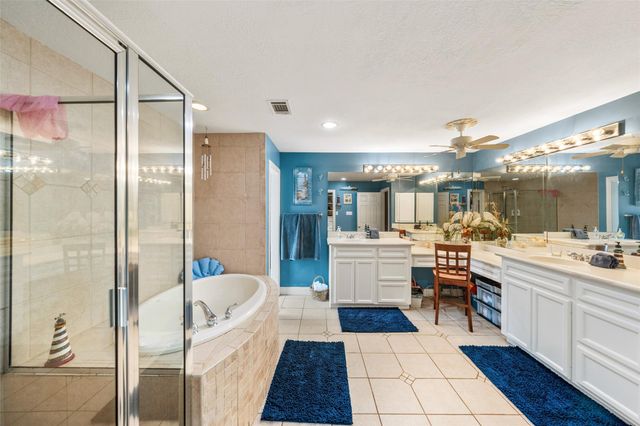 21039 Flaming Arrow Trail, Crosby, TX 77532