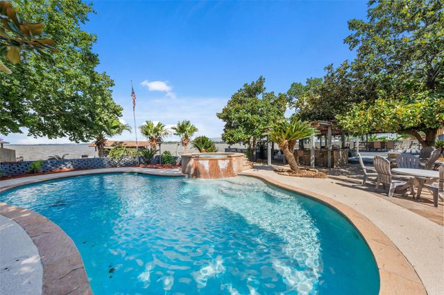 21039 Flaming Arrow Trail, Crosby, TX 77532