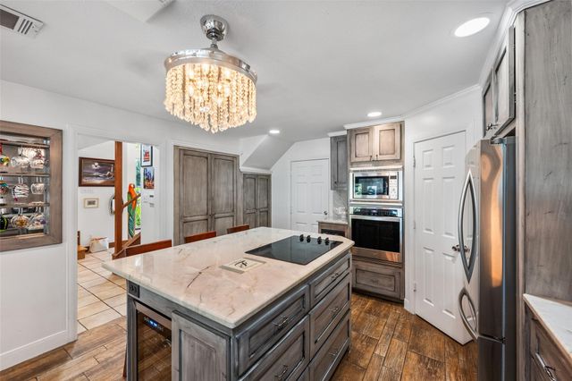 21039 Flaming Arrow Trail, Crosby, TX 77532
