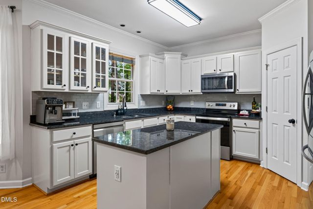 100 Arlen Park Place, Holly Springs, NC 27540