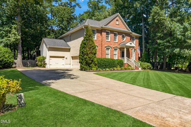 100 Arlen Park Place, Holly Springs, NC 27540