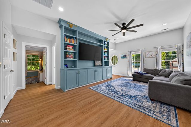 100 Arlen Park Place, Holly Springs, NC 27540