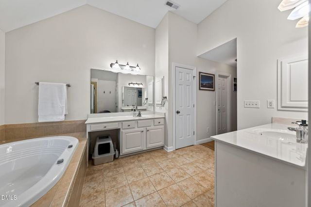 100 Arlen Park Place, Holly Springs, NC 27540