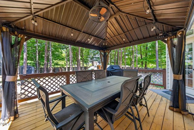 100 Arlen Park Place, Holly Springs, NC 27540
