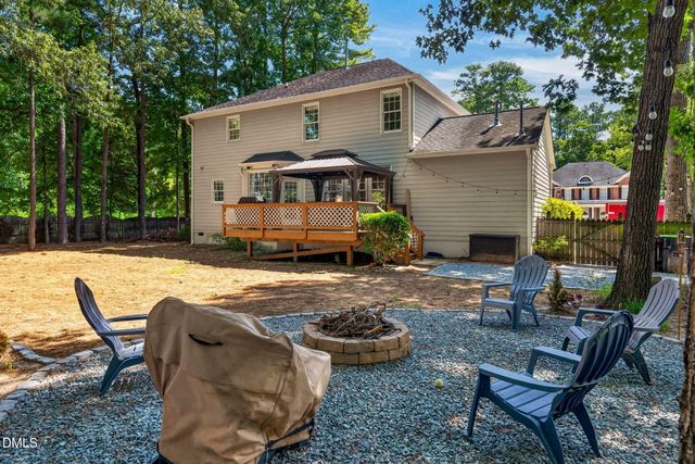 100 Arlen Park Place, Holly Springs, NC 27540