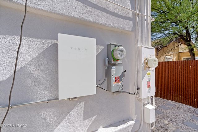 1024 E 7th Street, Tucson, AZ 85719