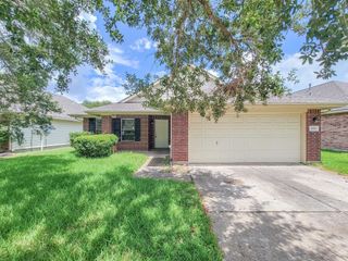 3010 Stonecross Lane, Dickinson, TX 77539