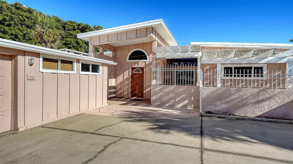 355 S SHORE DRIVE, SARASOTA, FL 34234 — photo 4