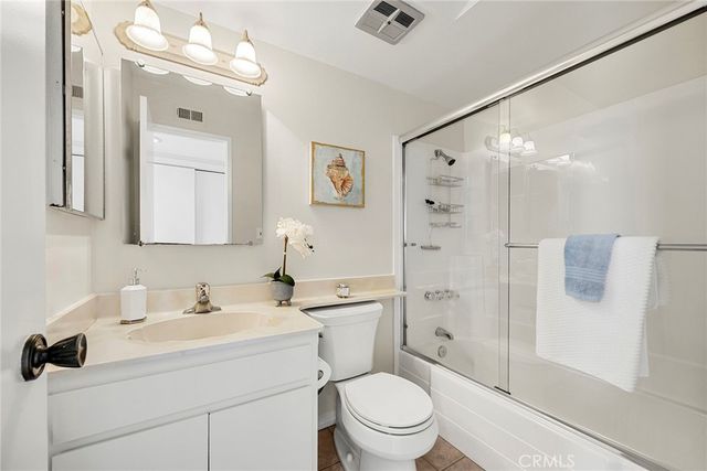 21114 Gypsy Moth Lane, Huntington Beach, CA 92646