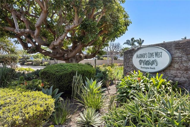 21114 Gypsy Moth Lane, Huntington Beach, CA 92646