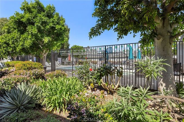 21114 Gypsy Moth Lane, Huntington Beach, CA 92646
