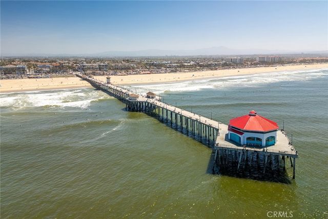 21114 Gypsy Moth Lane, Huntington Beach, CA 92646