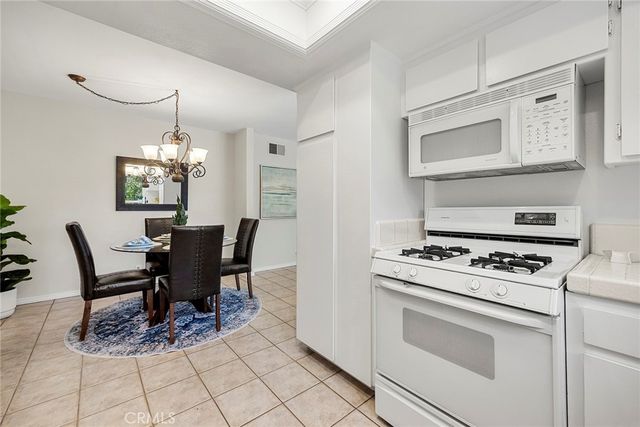 21114 Gypsy Moth Lane, Huntington Beach, CA 92646