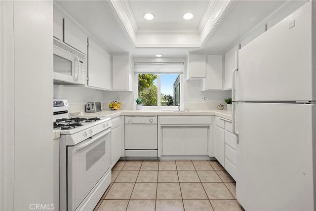 21114 Gypsy Moth Lane, Huntington Beach, CA 92646