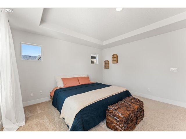 7510 Nw LAUREN Ave, Portland, OR 97229