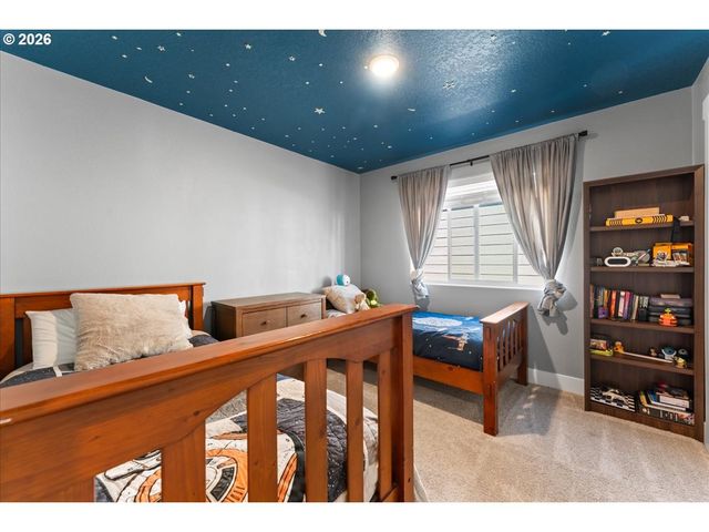 7510 Nw LAUREN Ave, Portland, OR 97229