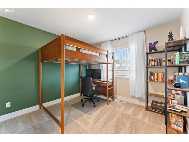 7510 Nw LAUREN Ave, Portland, OR 97229