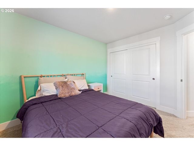 7510 Nw LAUREN Ave, Portland, OR 97229