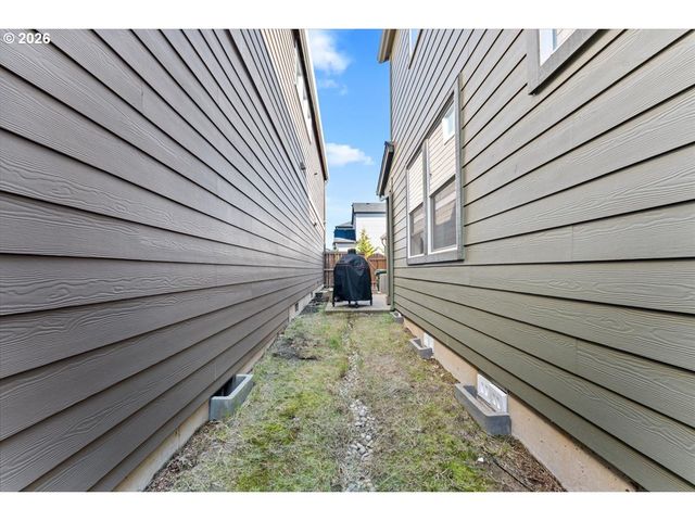 7510 Nw LAUREN Ave, Portland, OR 97229