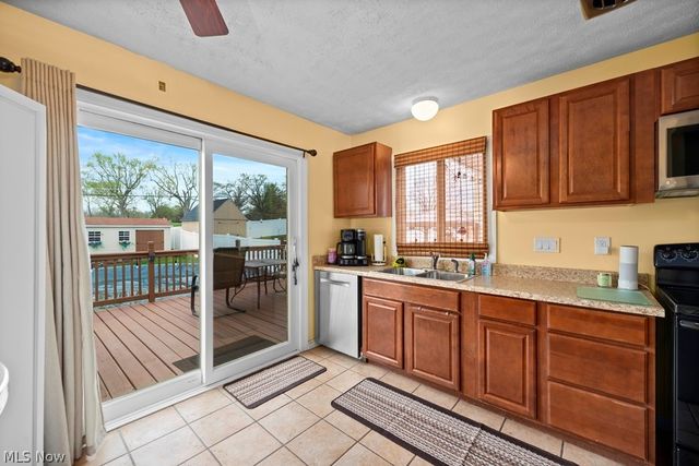 6419 Hollywood Drive, Parma, OH 44129