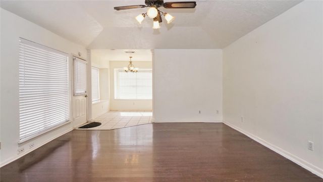 2915 Mesquite Drive, Sugar Land, TX 77479