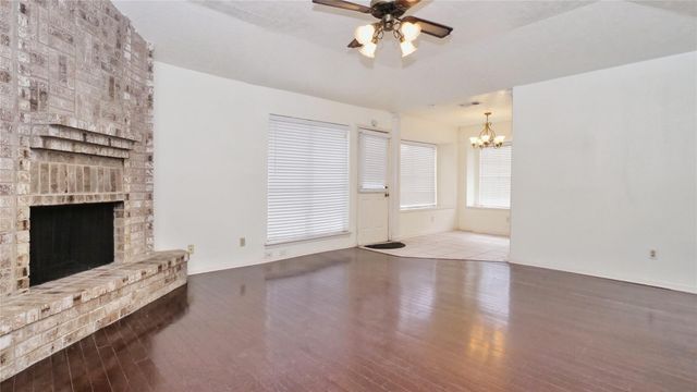 2915 Mesquite Drive, Sugar Land, TX 77479